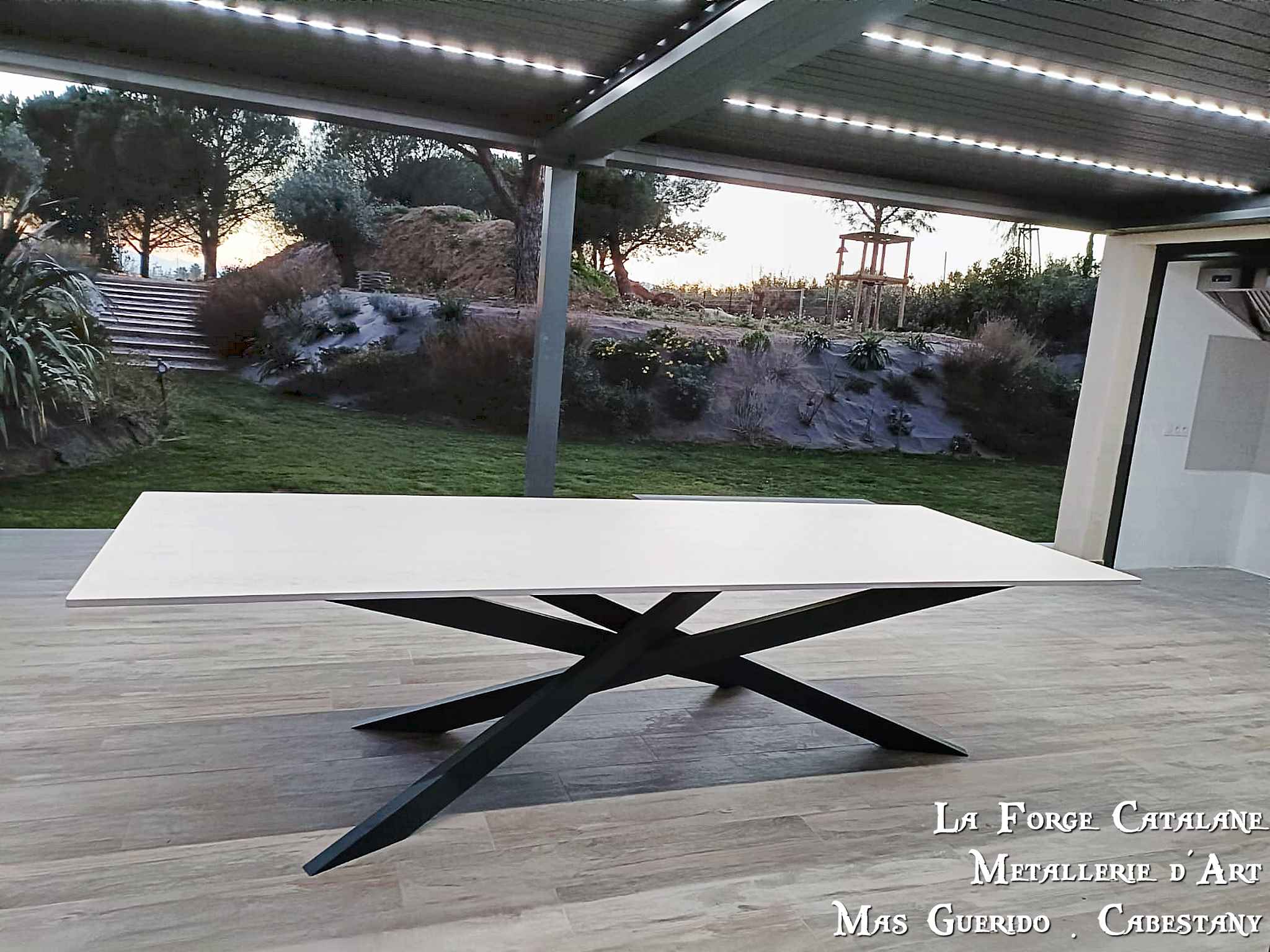 pied de table mikado forge catalane.jpg